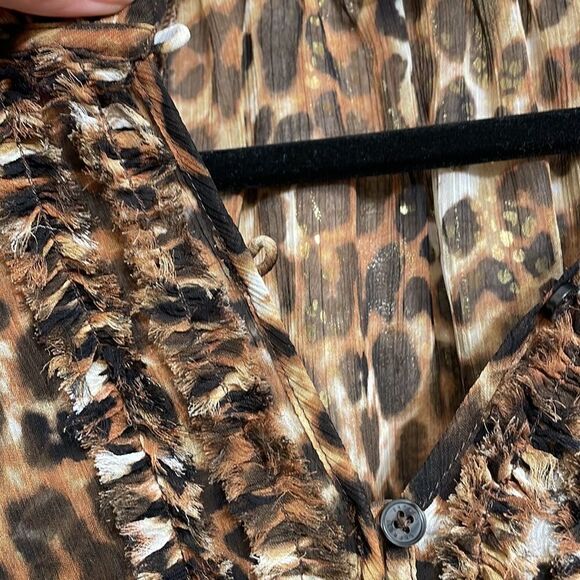 Express cheetah print sheer peasant style button blouse size S - Picture 4 of 6